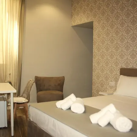 Palazzo Partenope Homestay