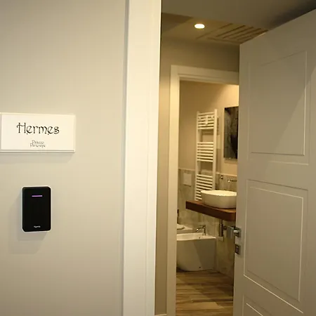 Homestay Palazzo Partenope