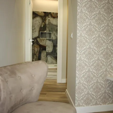 Palazzo Partenope 산세베로